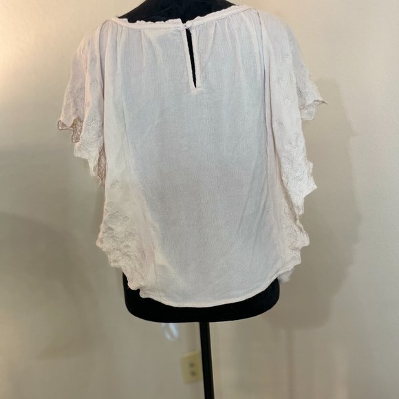 Altar'd State Creamy Oatmeal Boho Top - Large - butterfly scalloped sleeves with - Picture 3 of 4